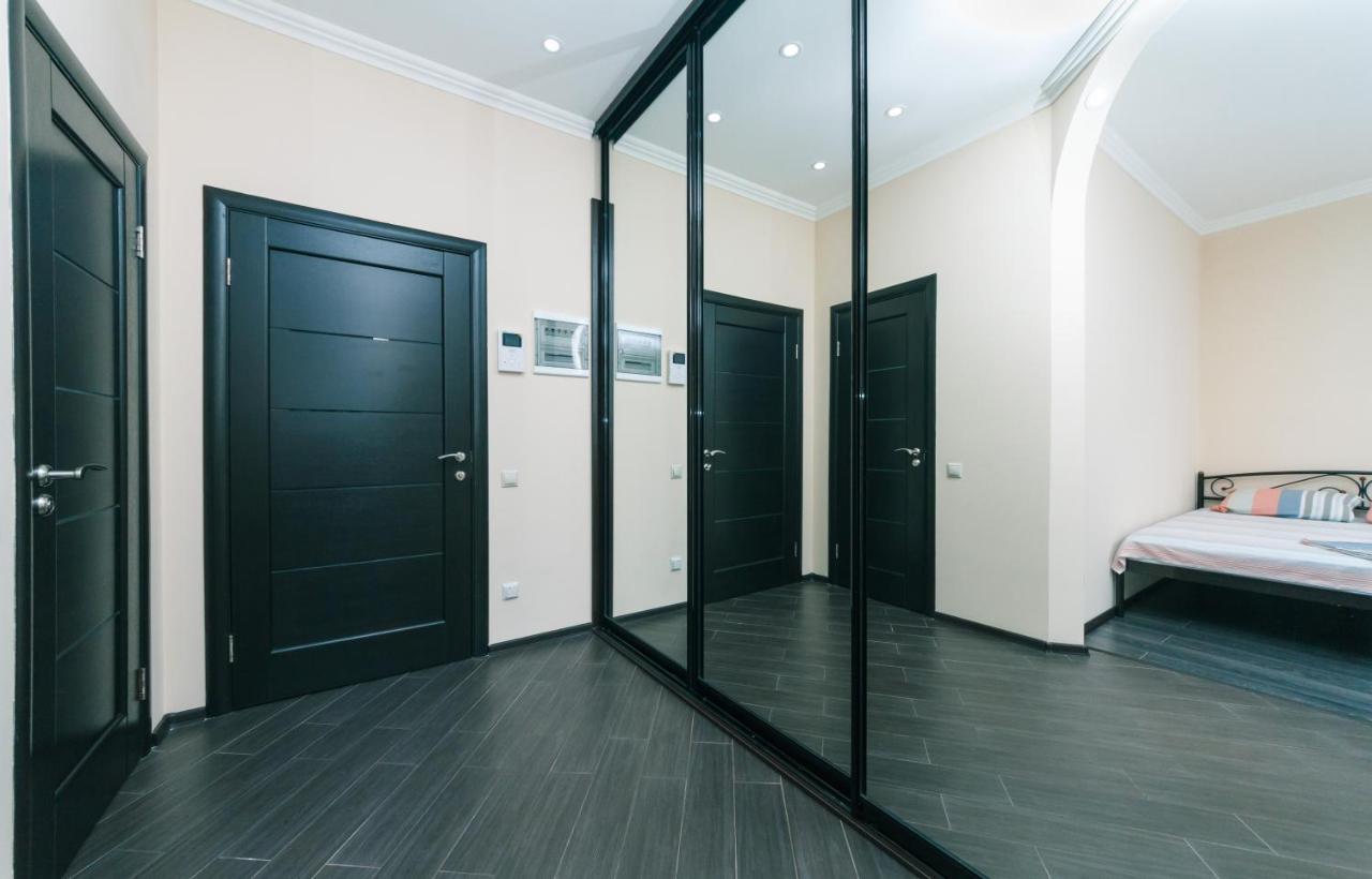 Apartamento 1К Люкс На Жилянская 118 Kiev Exterior foto